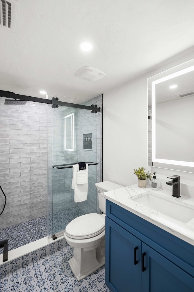 Direct Ocean View Steps to Beach Modern Updates