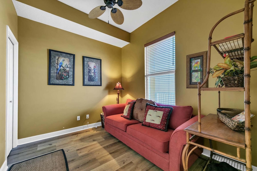 Grandview East 1604