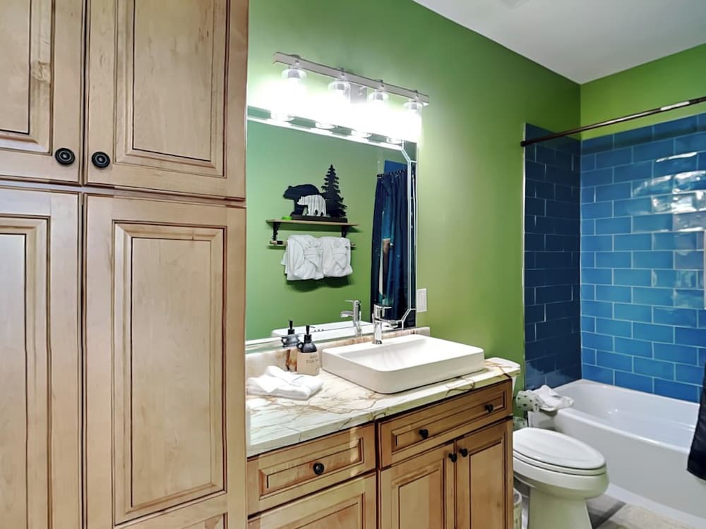 5 Solas Lodge by Jackson Mountain Rentals