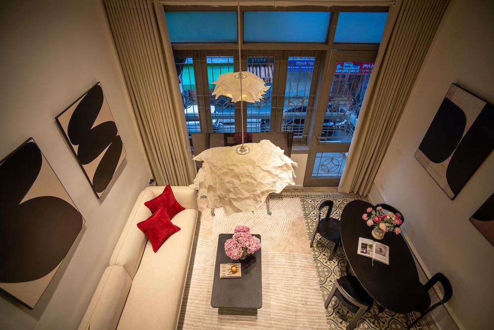 The Train Street Residence Ly Nam De