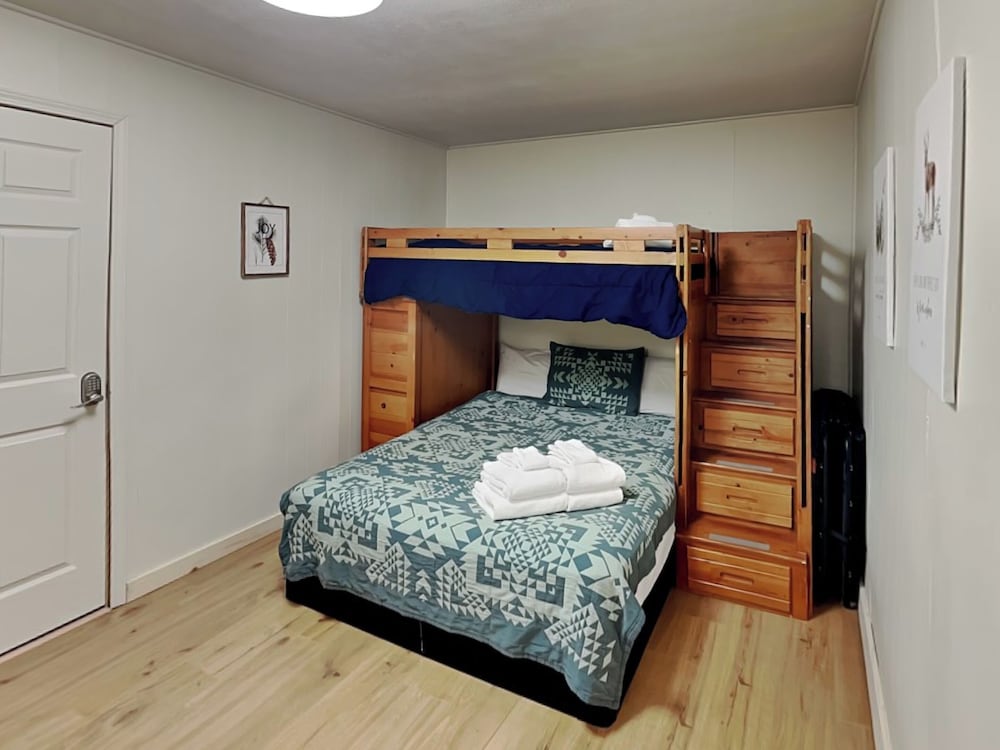 Eagle's Nest by Ruidoso Vacation Rentals