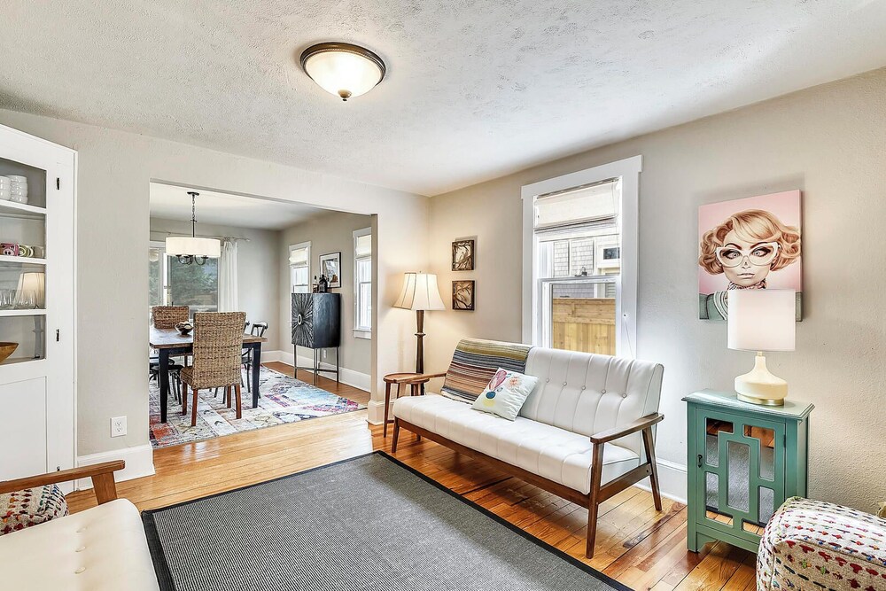 Laurel Street 108