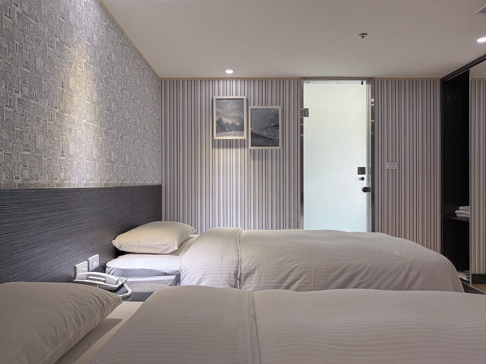 ElEnce Hotel