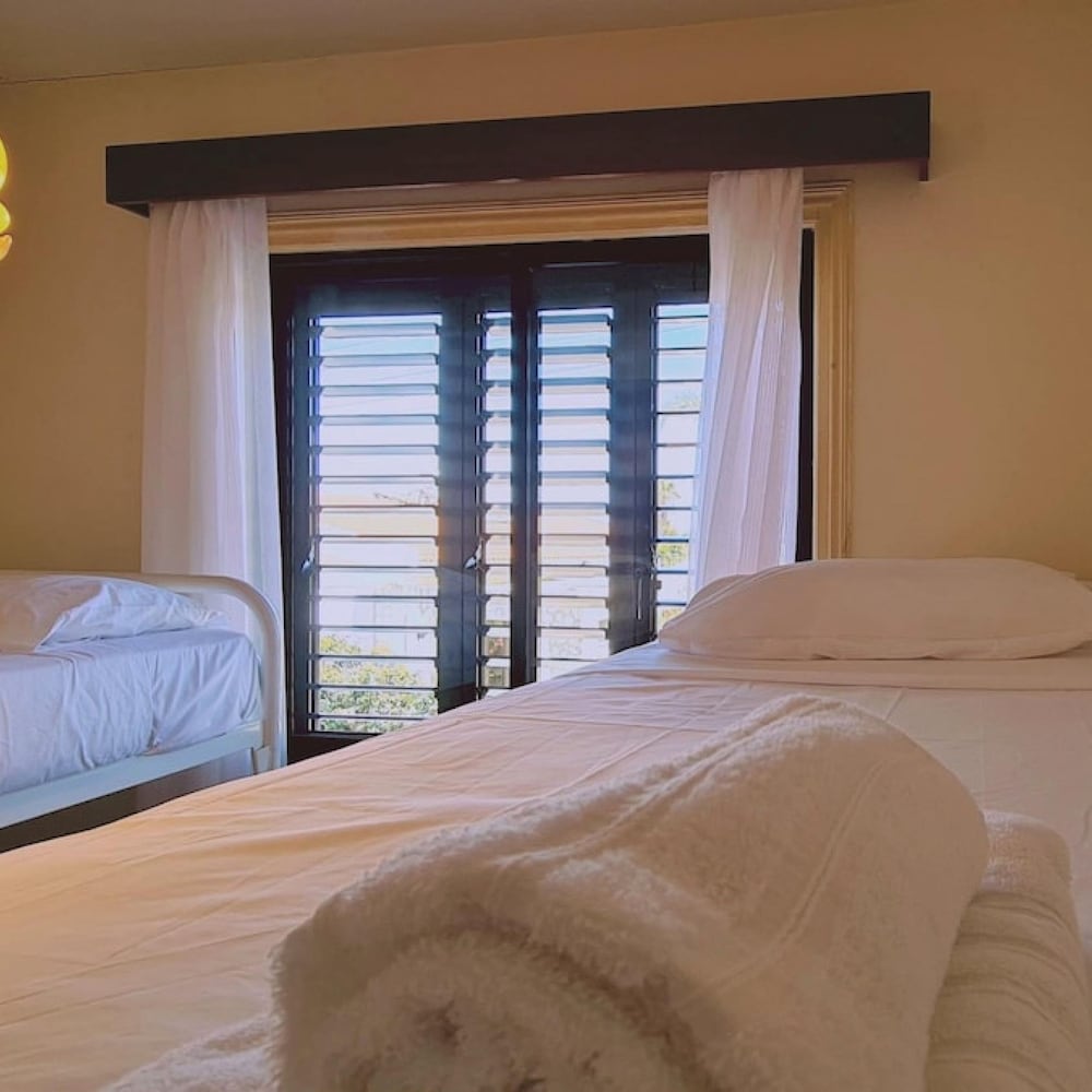 52 MEN - Sea Gem Apartment