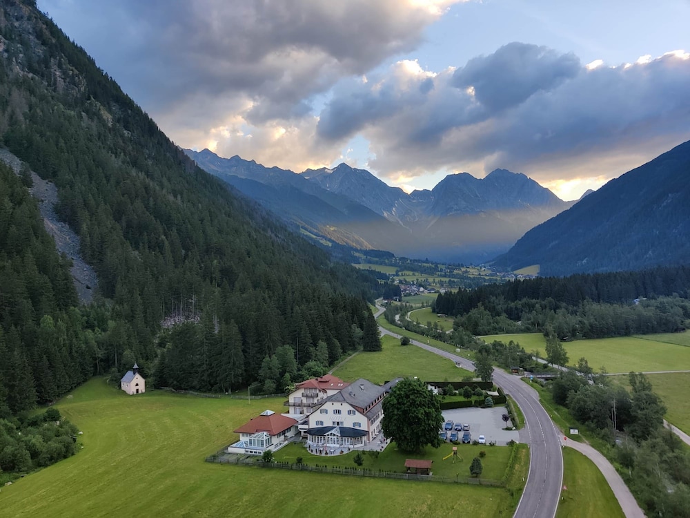 Hotel Bad Salomonsbrunn