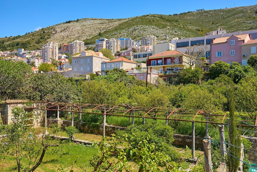 Dubrovnik Vacations - Boutique Garden Rooms - Property Image 158