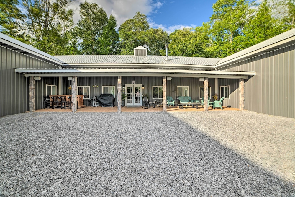 Family Leatherwood Resort Cabin w/ Fire Pit! view 3