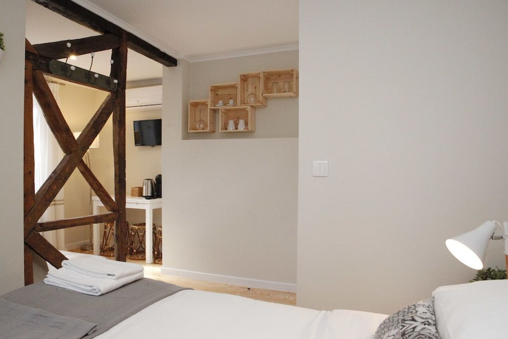 Flores Guest House