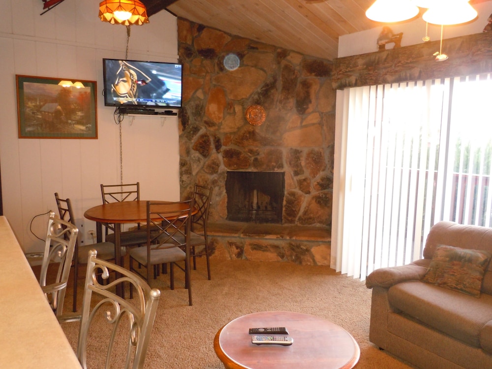 Snow Summit Townhouse Rentals & Sales