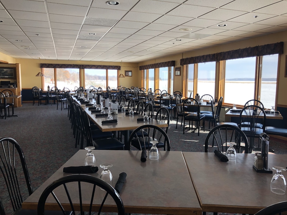 Sportsman's Lodge