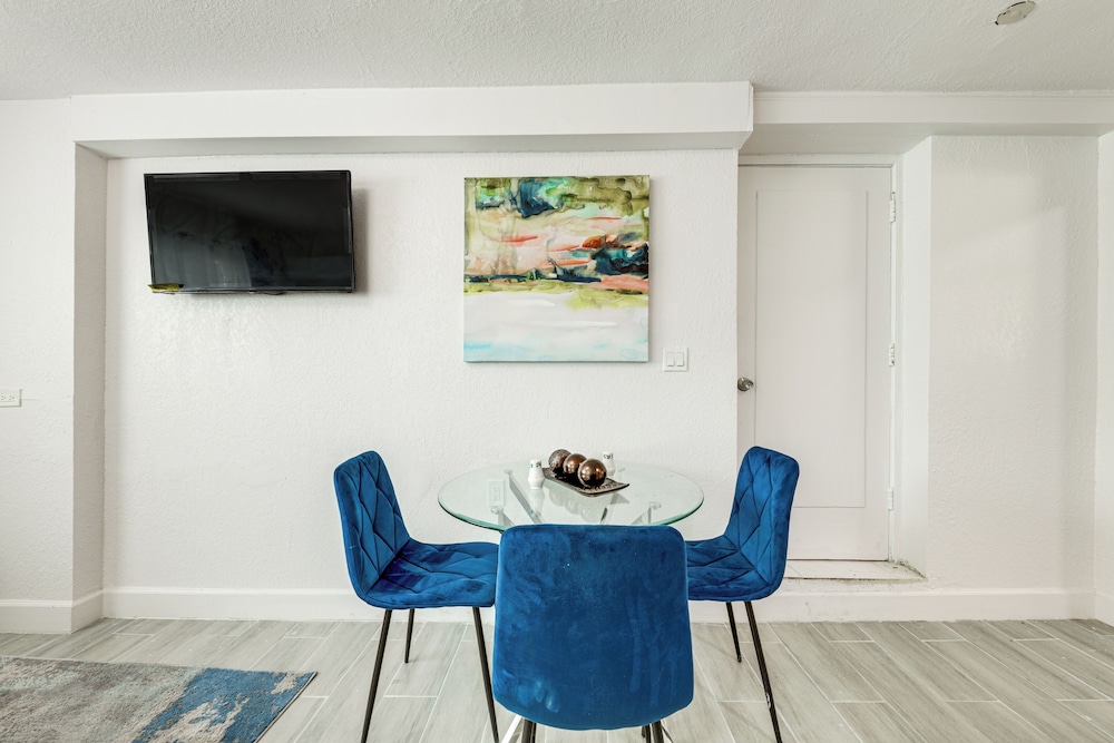 2 Mi to Hard Rock Stadium: Studio in Miami Gardens