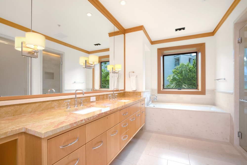 Montage Kapalua Bay 3 Free Rental Cars KBM Resorts Gorgeous Ocean Front 3 Units, 9 Bedrooms Ml-1595