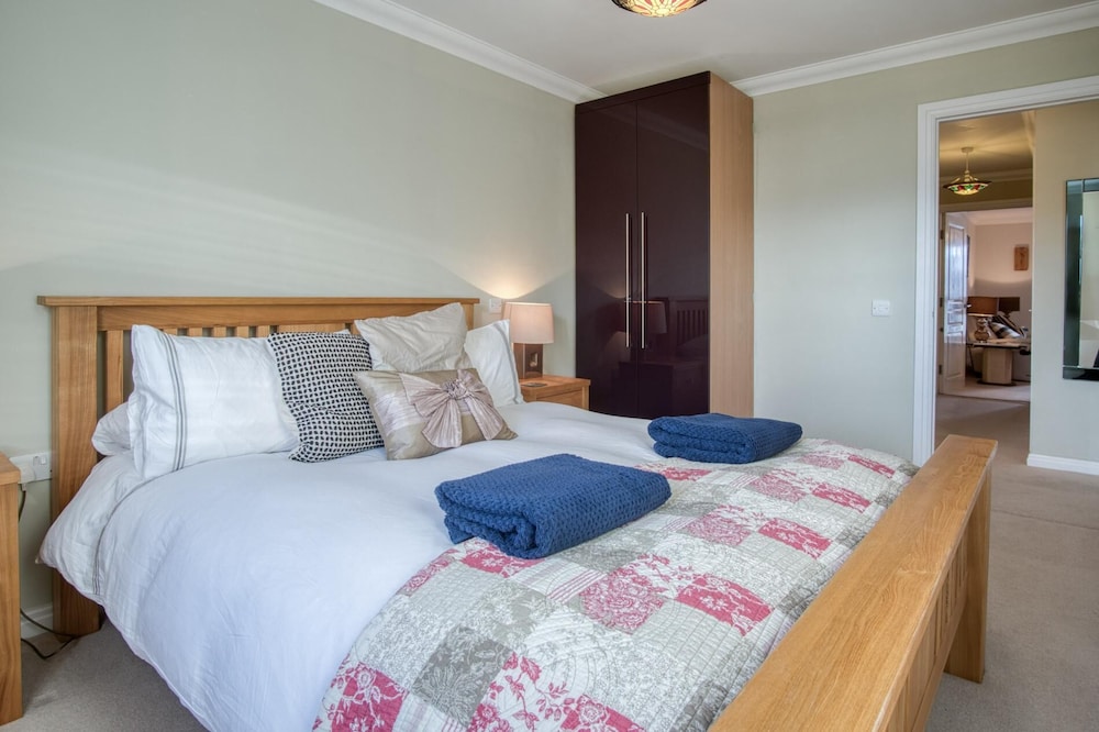 13 St Bride's Bay View - 4 Bedroom - Broad Haven