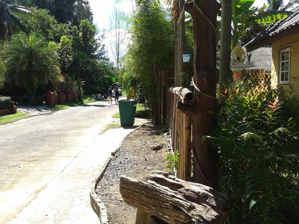 Baan Bamboo Resort