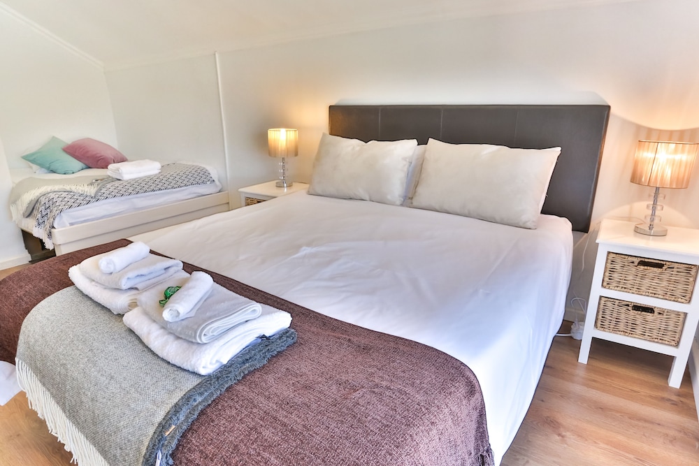 Abington Manor - Fish Hoek Guesthouse