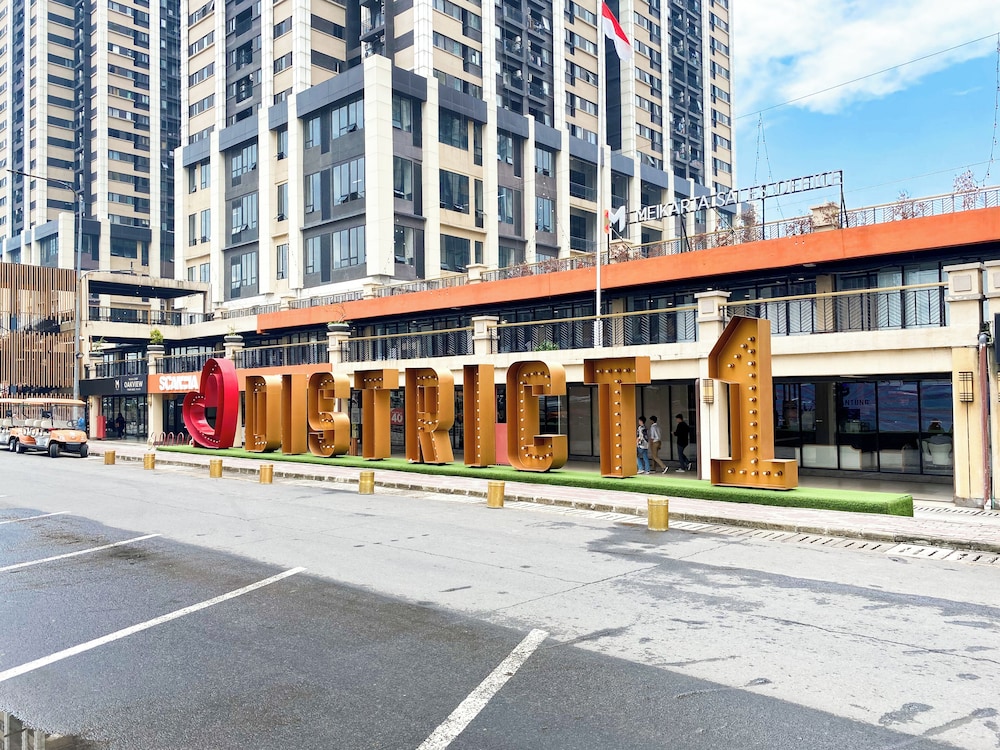 Restful And Homey 2Br At Meikarta Apartment view 3