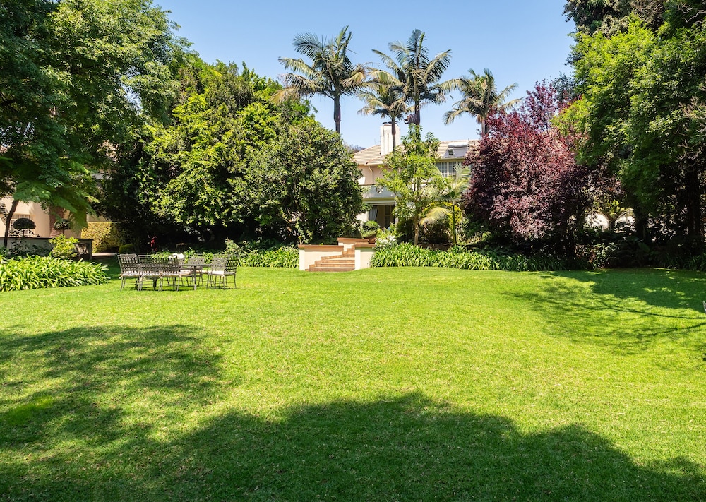Johannesburg Vacations - 10 2nd Avenue Houghton Estate - Property Image 30