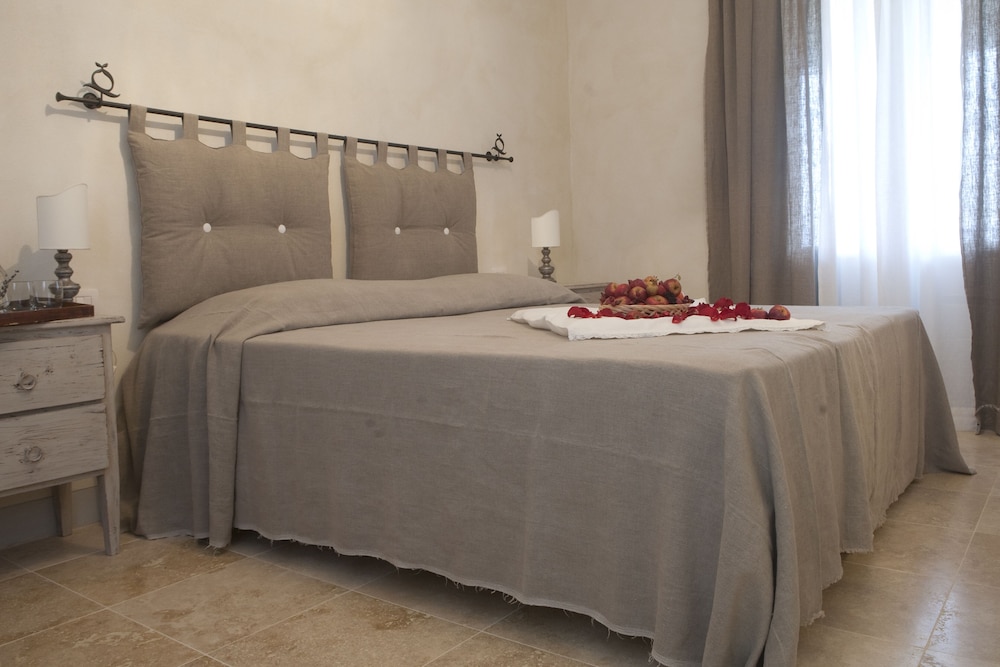 Rinidia Siena Celso Cittadini Grande view 4