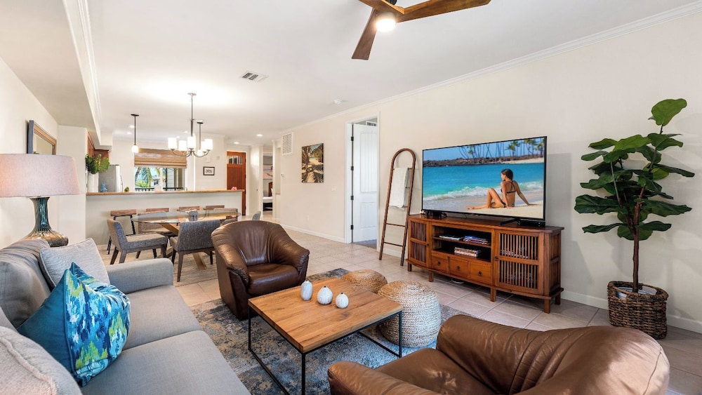 Family-friendly Waikoloa Villa - Pools, Golf & Walk to A-bay Adventures - Vrkcv