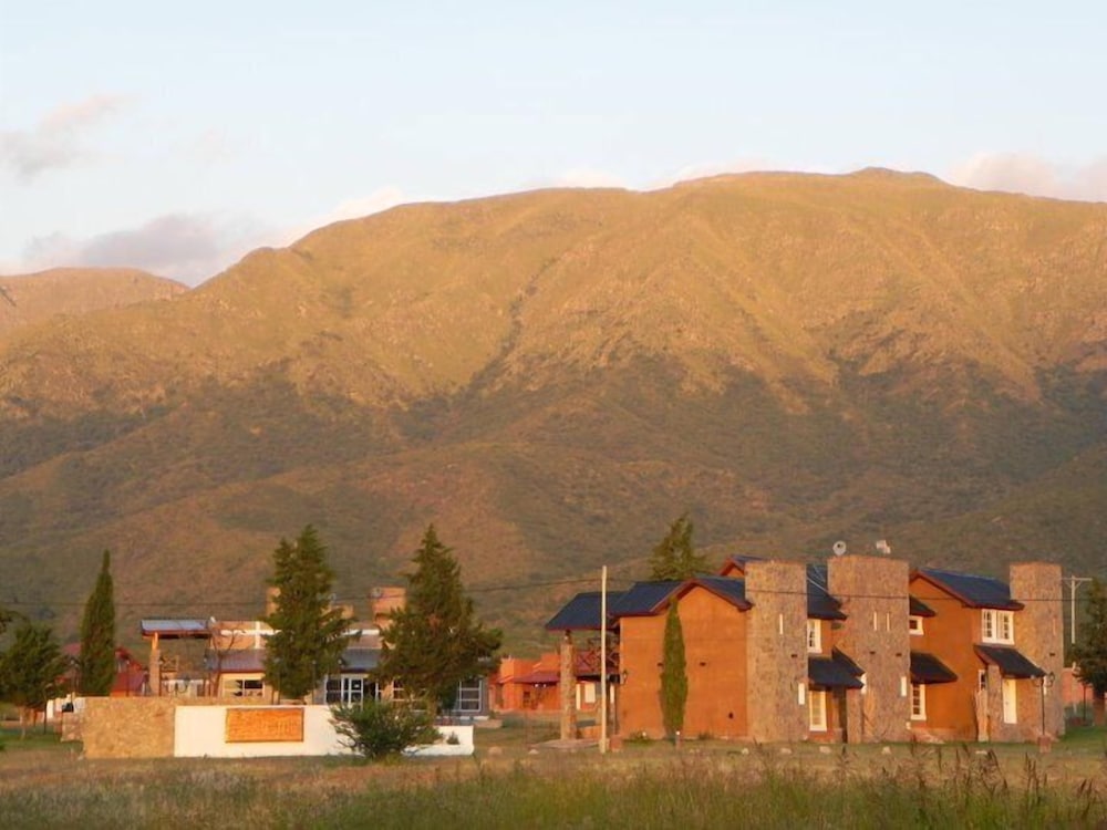 Winds Hill Resort & Spa