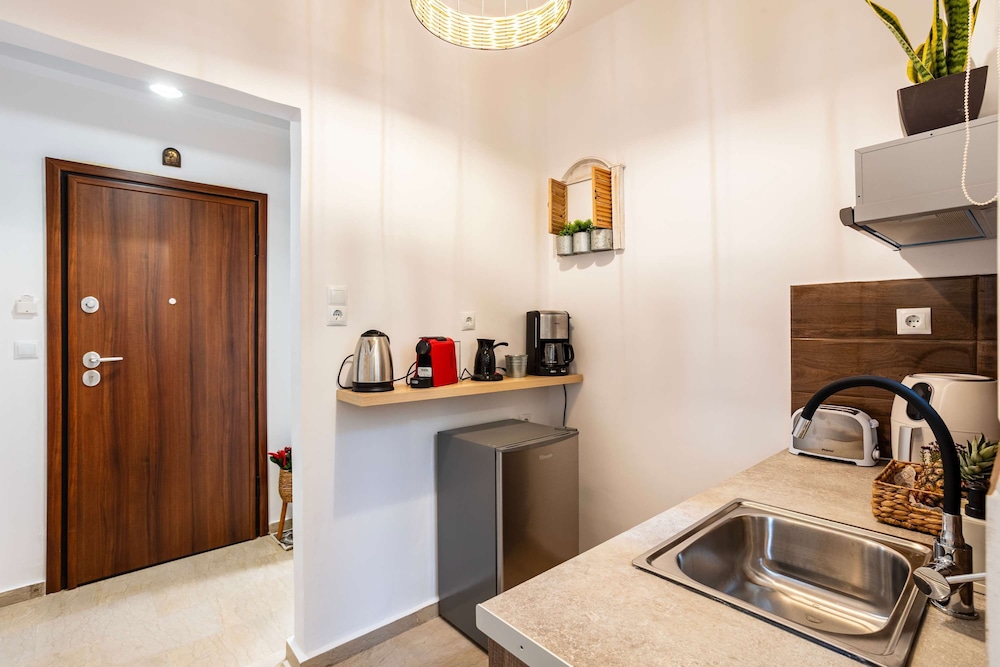 Elena s Cozy Getaway In Kalamata s Center