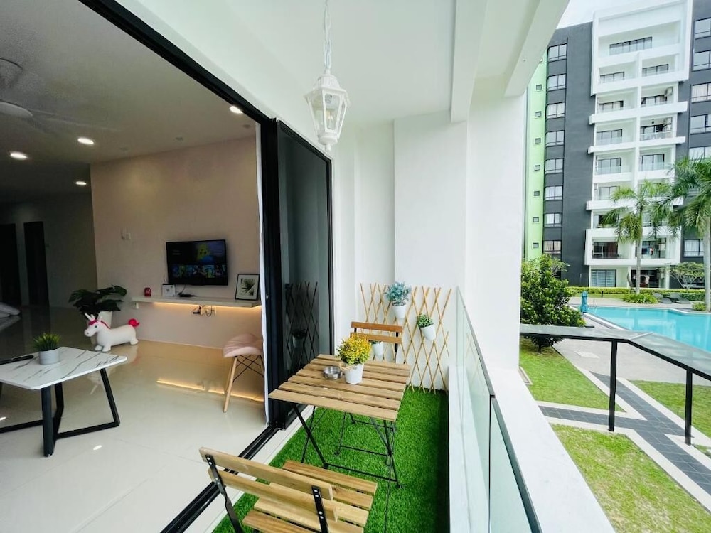 Manhattan Suites IPOH Waterpark by uBook