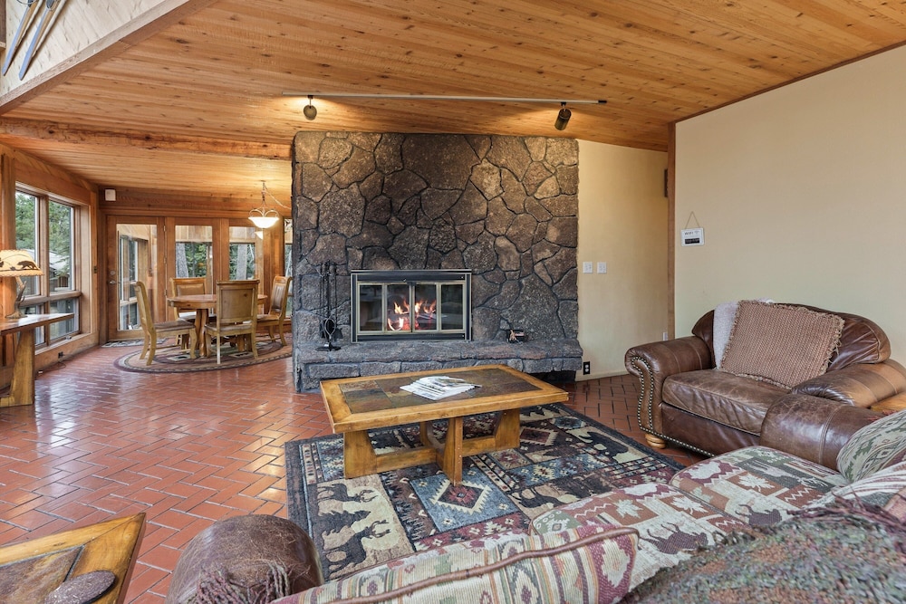 Poplar 35 5 Bedroom Home