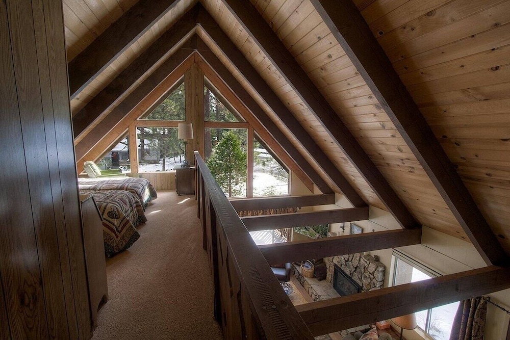 Lake Tahoe Vacations - Coyote Den 3 Bedroom Home by RedAwning - Property Image 15