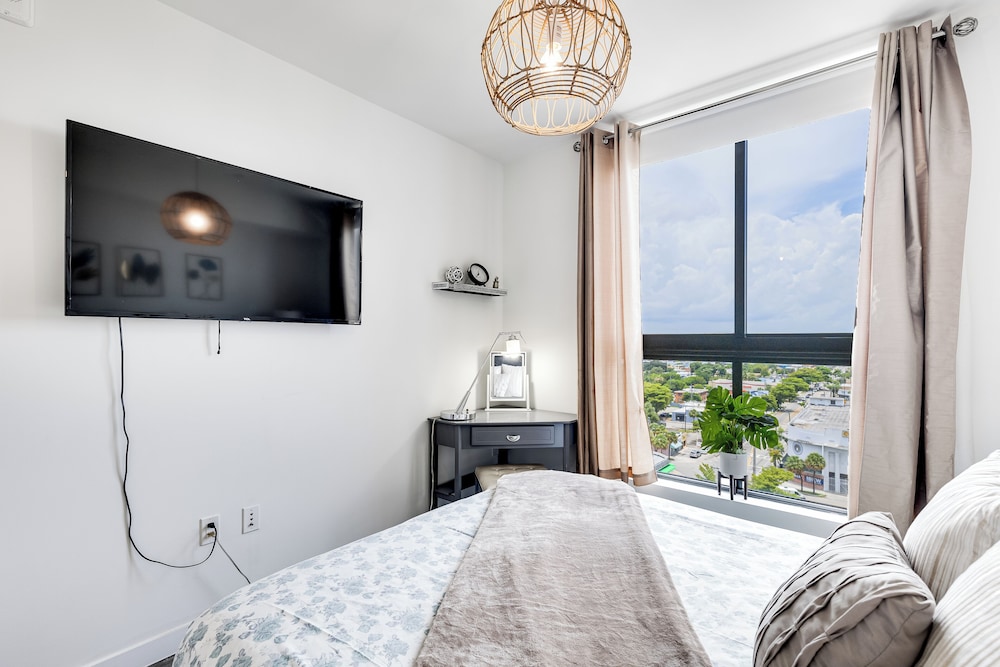 3Bedroom 2 Bath Condo