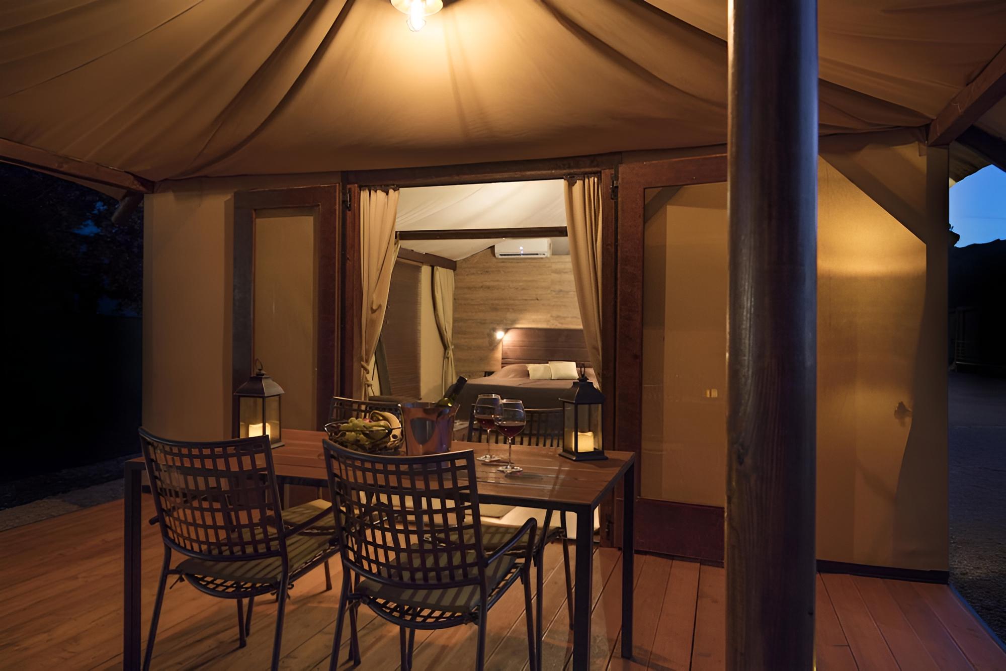 Mediteran kamp Glamping Tents in Camping Phalaris