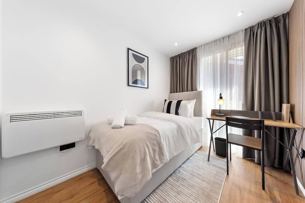 Unique 2BR Finchley Flat Sleeps 5