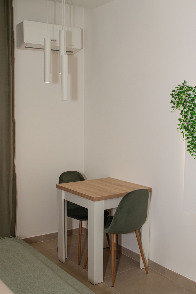 Suites Domus Fysi