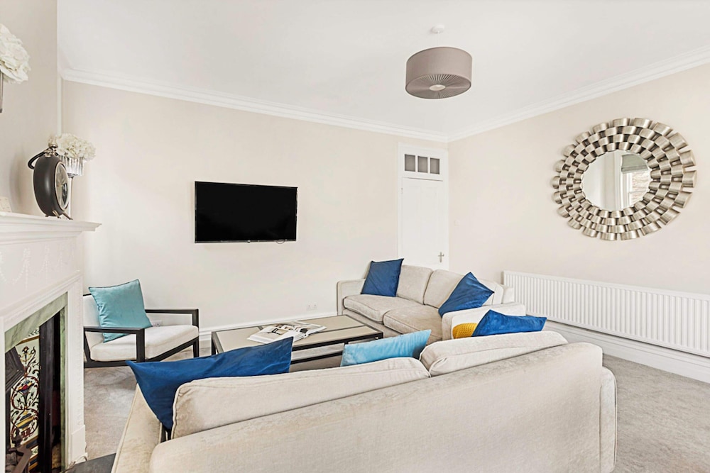 Serene 2BR - 3 Mins to Fulham Broadway