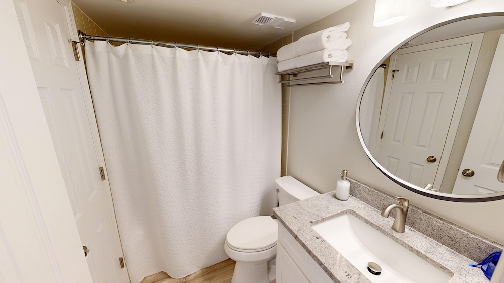 Mainsail 276 2 Bedroom Condo