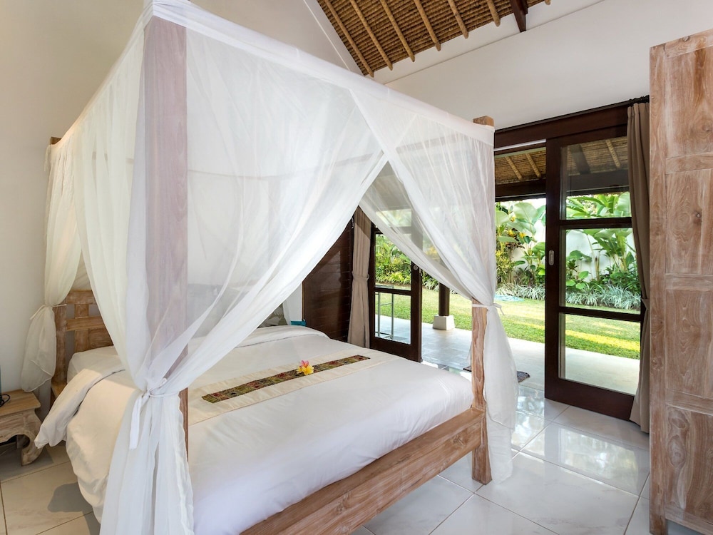 Villa Candi Kecil Empat