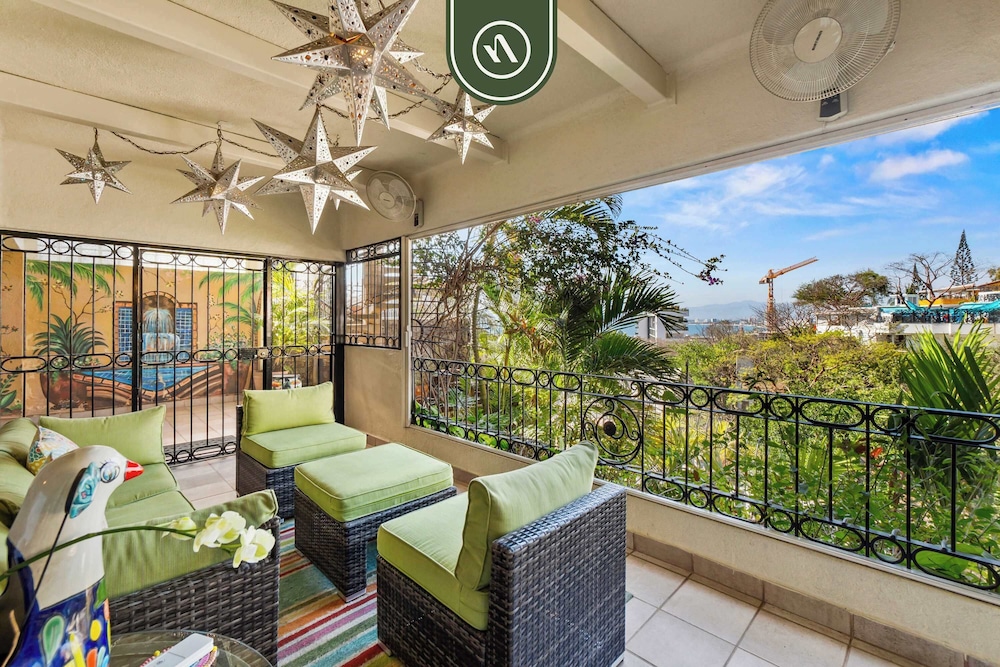 Mexican 2 BR Condo - Private Pool - Romantic Zone
