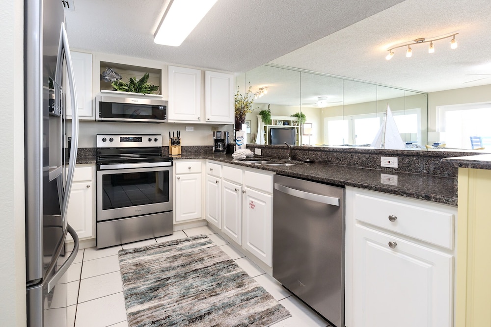 Islander 4011 by Brooks and Shorey Resorts