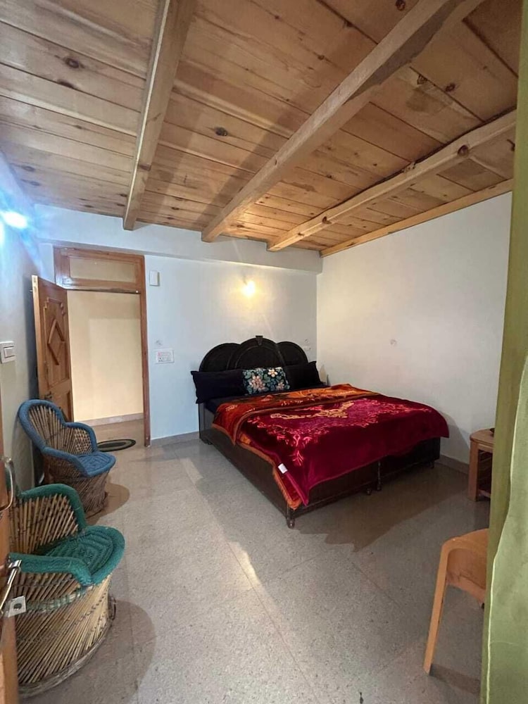 New Brahma Guesthouse