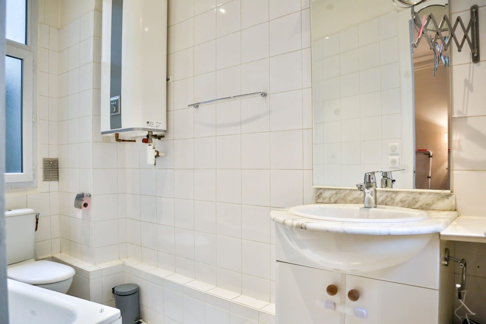 Secret Villiers I Stylish 2 Bed Apt in Villiers