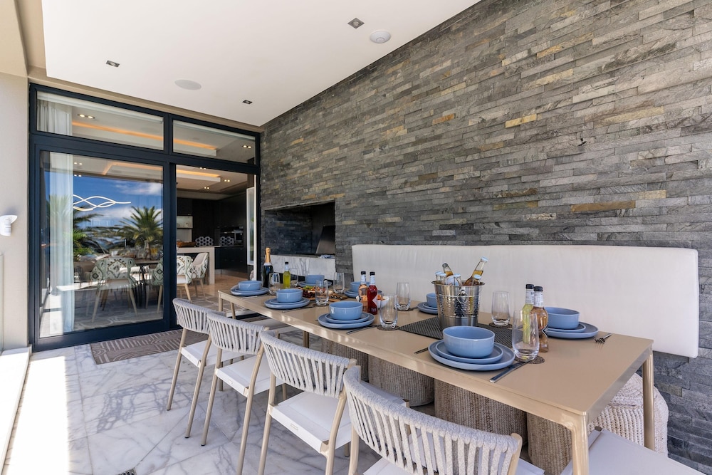 Bakoven Palms Villa - Ultra Lux Villa With Jacuzzi