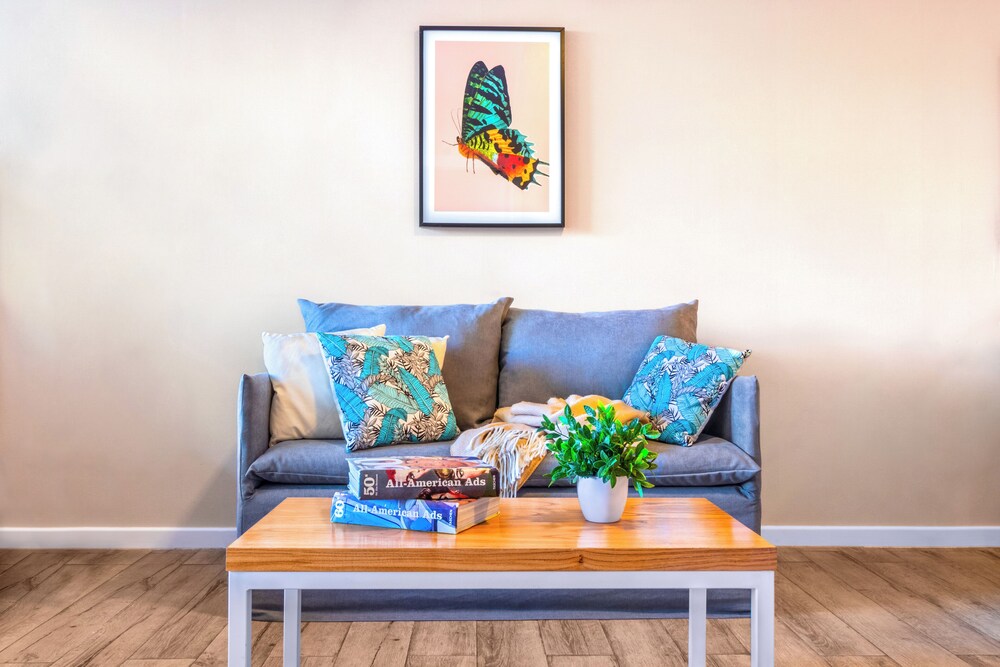 Deluxe Apartments Downtown by BueRentals