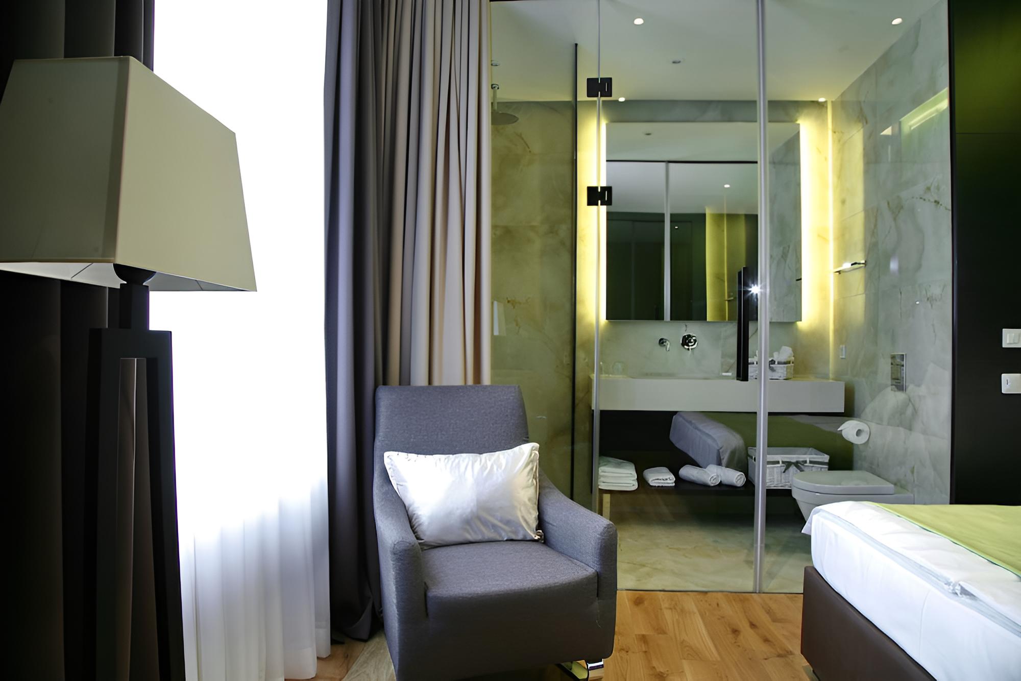 Maccani Luxury Suites