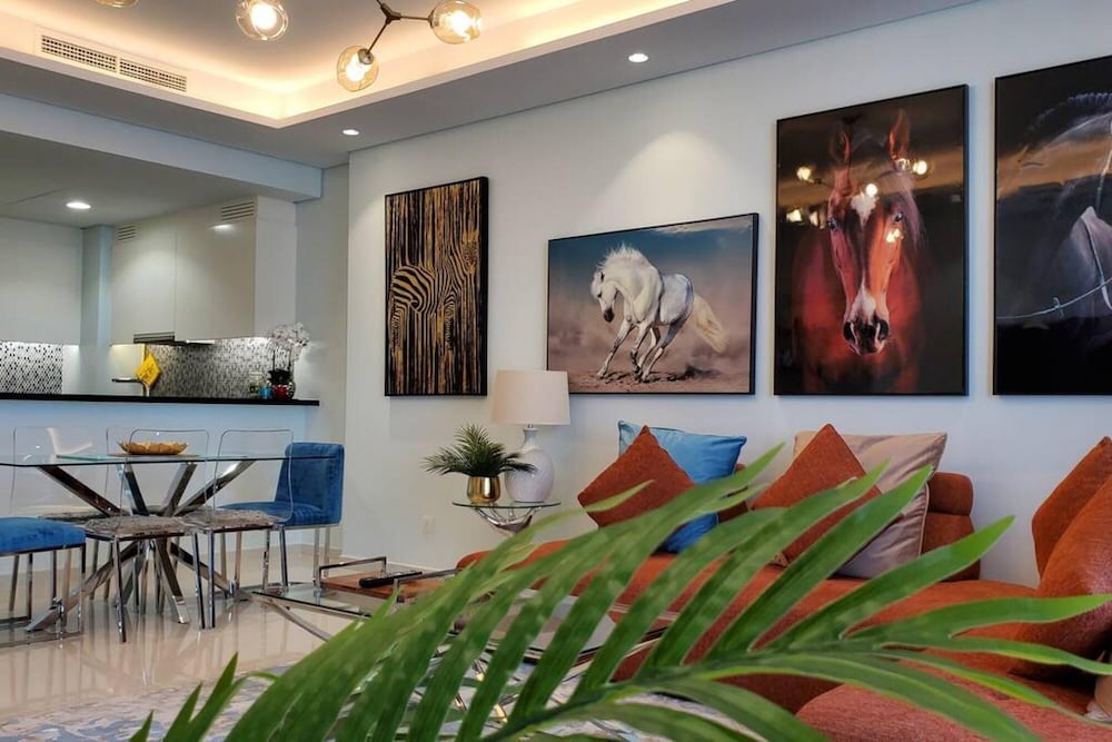 Ptr-6109 Luxury 2 BHK Paramount Midtown