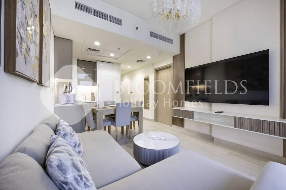 520 Bloomfields 1BR Azizi Riviera