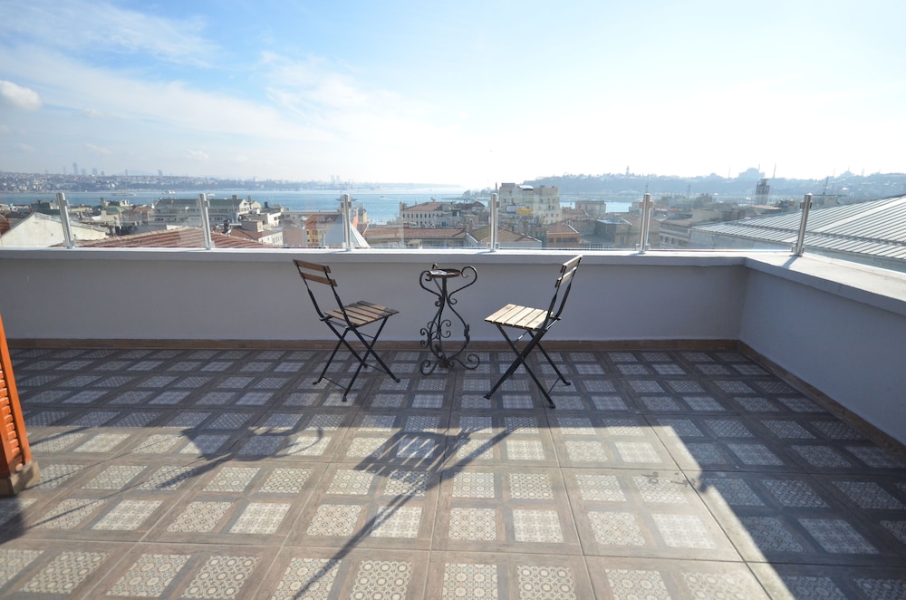 Unver Galata Apart - Image 6