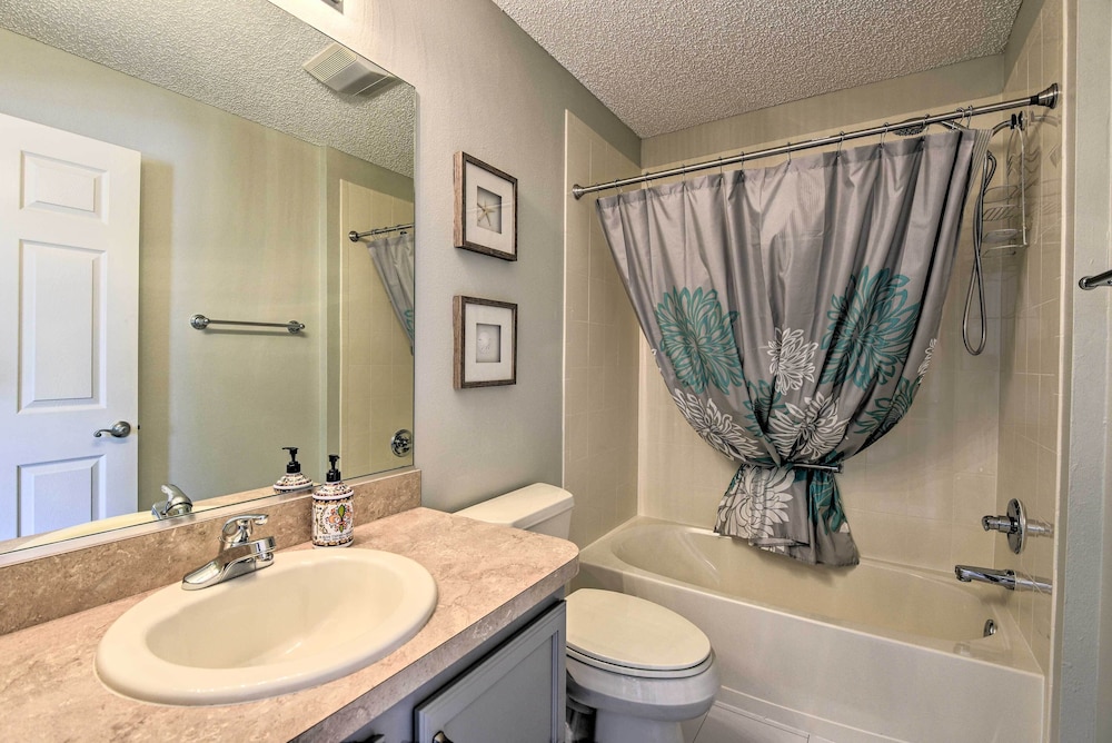 Courtyard Villa w/ Lanai Community Amenities! - Property Image 13