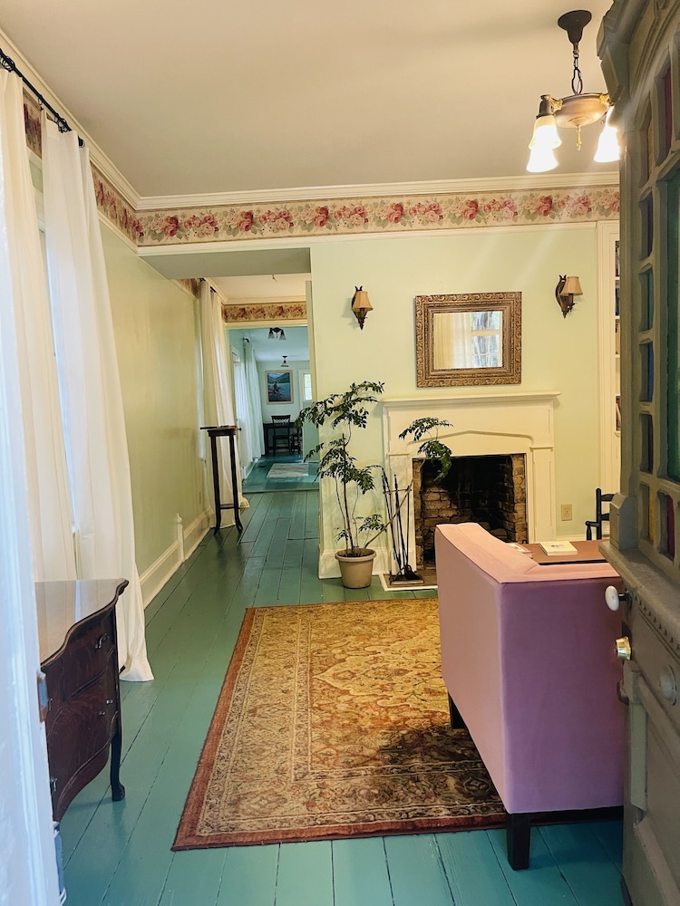 Columbus Vacations - Rothschild-Pound House Inn - Property Image 57