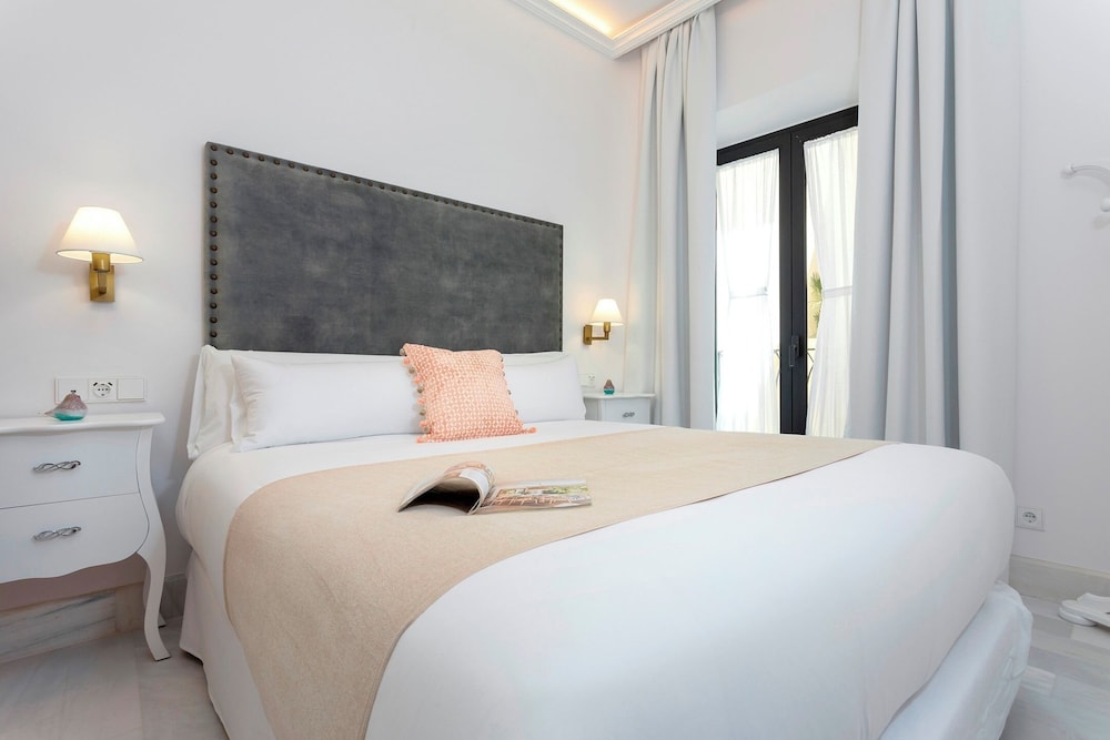 Exclusive Apartment in Seville.plaza del Museo 001