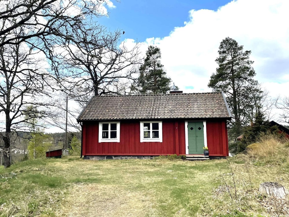 7 Person Holiday Home in Bjornlunda