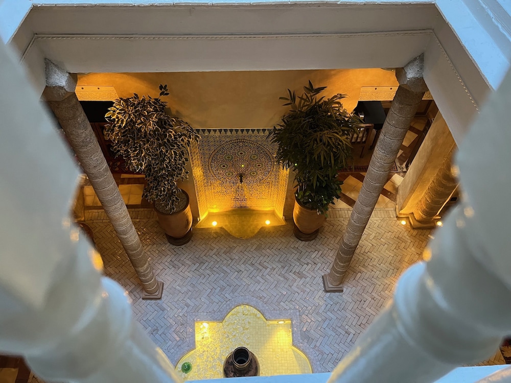 RIAD MALAÏKA